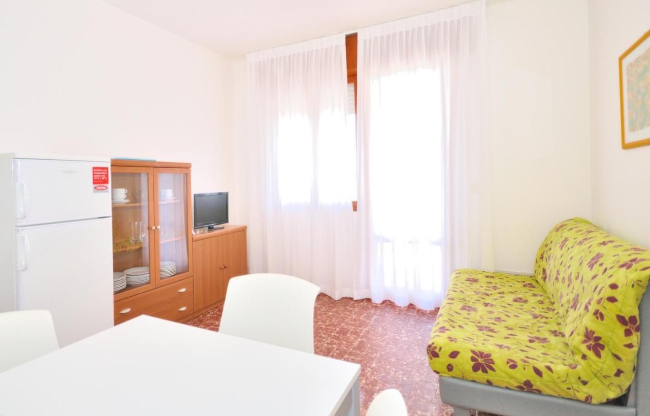 Condominio Malta Bibione Exteriör bild