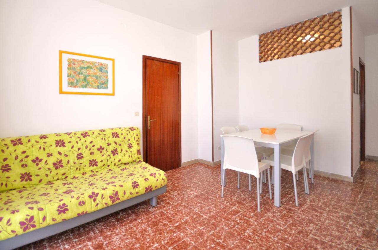 Condominio Malta Bibione Exteriör bild
